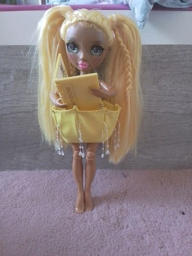 Rainbow High doll, Sunny Madison