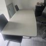 Extendable dining table Image 2