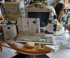 Vintage 1998 Microsoft Gateway Full Kit