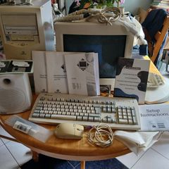 Vintage 1998 Microsoft Gateway Full Kit
