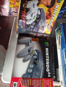 Nintendo 64 boxed with games