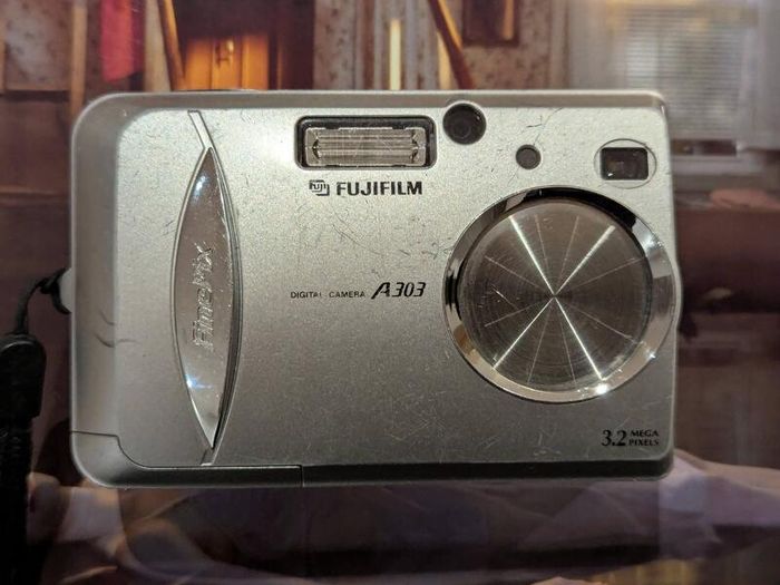 Fujifilm A303