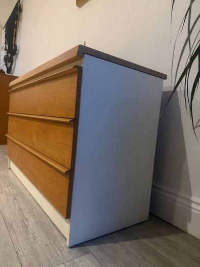 Mid Century Chest of Drawers With Mirror