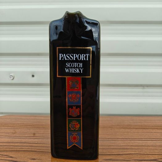 Vintage tall Passport Scotch Whisky Wade UK  Jug barware