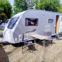 Silver side Swift Conqueror 4/5 Berth