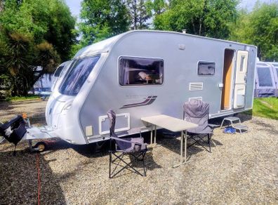 Silver side Swift Conqueror 4/5 Berth
