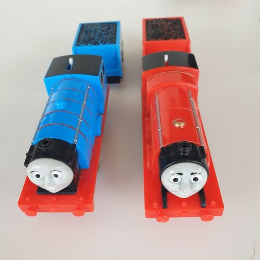 Thomas the tank trackmaster bundle working