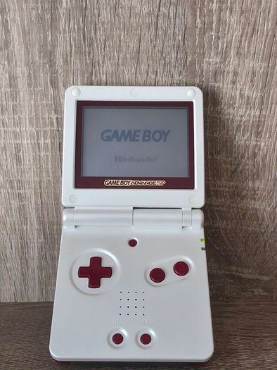 Nintendo Gameboy Advance SP Famicom Edition