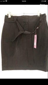 Ladies BNWT M&S skirt size 8