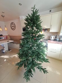 Woodies Aspen Pine Undecorated Luxury Christmas