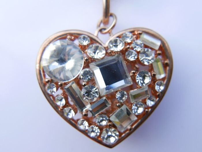 August Woods Jewellery Gold Plated Unique Pendant and Chain