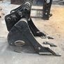 JCB-- Hydrolic forks with side shifts- like new Image 4