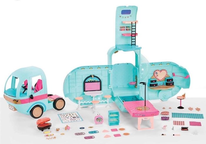 L.O.L. Surprise dolls! LOL Glam n Go Camper van.