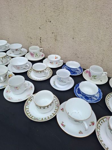 20 china tea cups and saucers postage possible