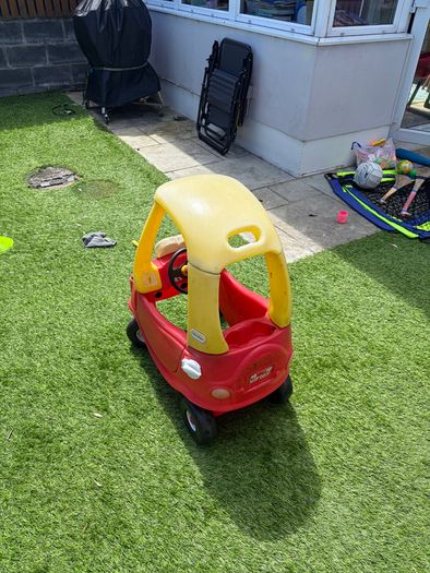Little Tikes Outdoor car
