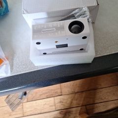 Mini Projector  New Plus Projector Screen