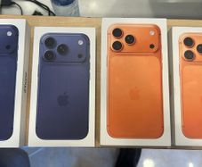 iphone 17 Pro 256GB (BLUE /ORANGE/SILVER COLOUR )IRISH STOCK/EU Unlocked Brand New Sealed 1 year Apple Warranty Free Phone Cover and Screen Protector RECEIPT