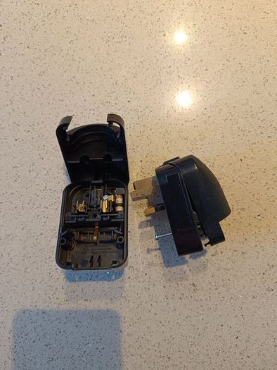 adaptor plug