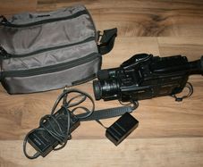 Sony Handycam Video 8 ccd-f335E ( not tested)