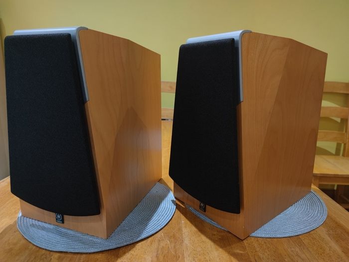 Yamaha SOAVO 2 HiFi audiophile speakers - Price Incl. Delivery