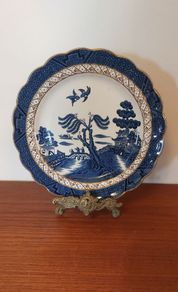 Fabulous & Collectable Booths Real Old Willow 8.5" Salad Plate in the Mid Blue, Sepia & Gilt Version