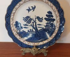 Fabulous & Collectable Booths Real Old Willow 8.5" Salad Plate in the Mid Blue, Sepia & Gilt Version