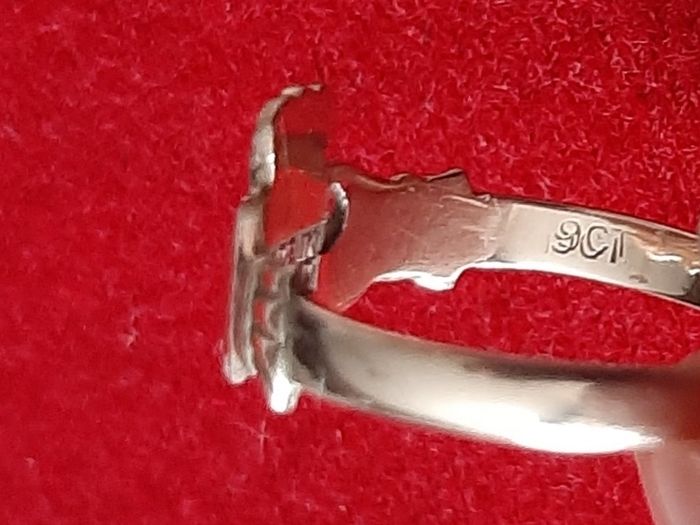 Claddagh ring 9ct gold