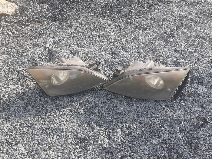 Ford Mondeo Headlights