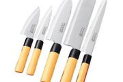 Brand New Japanese kitchen knife Set of 5 with wooden box