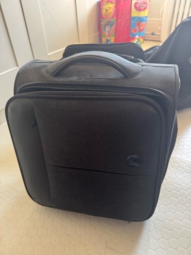 wheelie bag