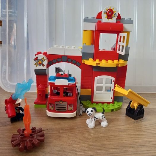 Lego Duplo Fire Station Set 10903