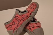 Toddler's shoes