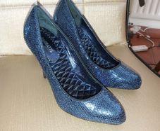 Brand New Lovely High Heels UK 4