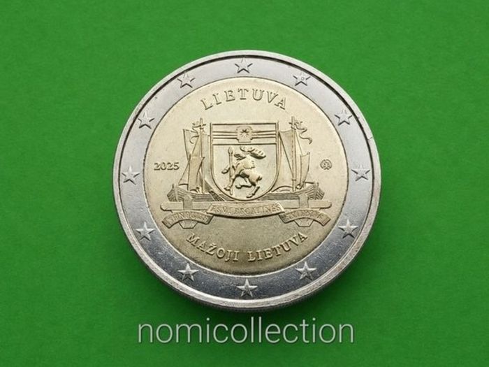 Commemorative Uncirculated 5 x 2 Euro coins.