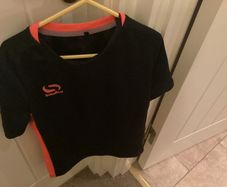 Sondico top age 9/10