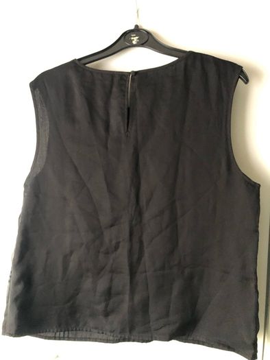 Ladies stunning top size 14