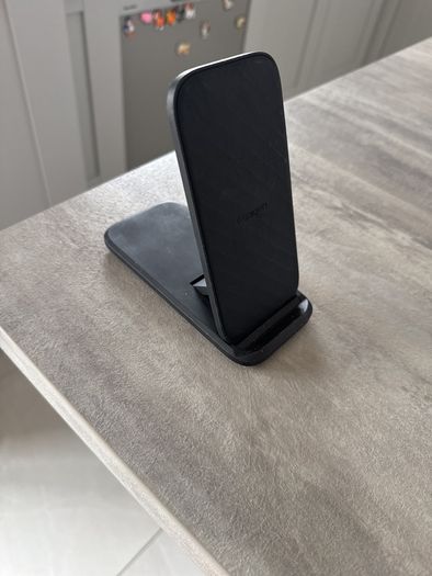 Spigen StediBoost wireless charger