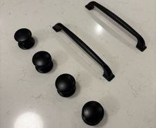 kitchen knobs & handles