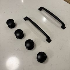 kitchen knobs & handles