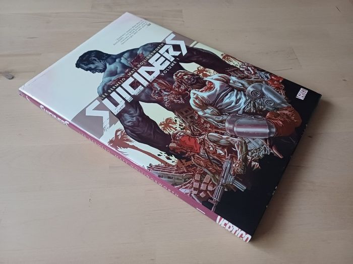 Suiciders Vol. 1 Graphic Novel (Vertigo Comics Hardback 2015)