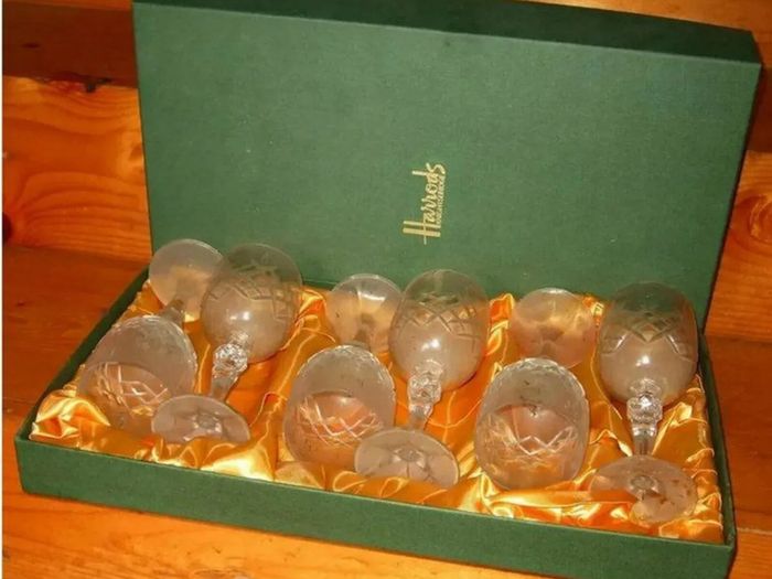 Vintage Harrods Cut Crystal Wine Glasses Set of 6 (Brand New / Unused)