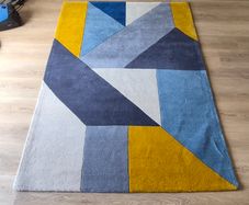 Rug