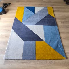 Rug