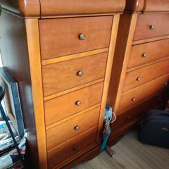 Stunning set of Gola Mahogany Wood furnitures