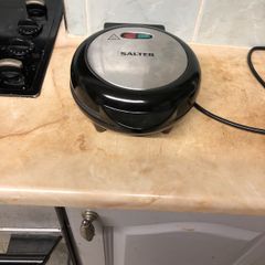 Omelette maker
