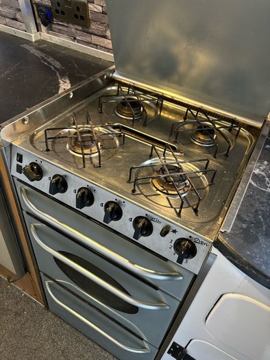 UPDATE - Mercedes Sprinter professionally converted campervan