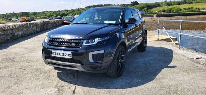 Range Rover Evoque  2 years NCT (March 2028)