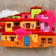 Disney Encanto Casa Madrigal Playset Jakks Pacific Used Please see photos