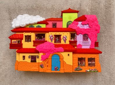 Disney Encanto Casa Madrigal Playset Jakks Pacific Used Please see photos