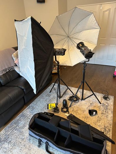 Bowens 750W studio strobes